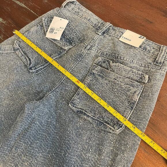 Forever 21 Women's Y2K Style Denim Cargo Pants NWT Size 27 - Picture 6 of 9